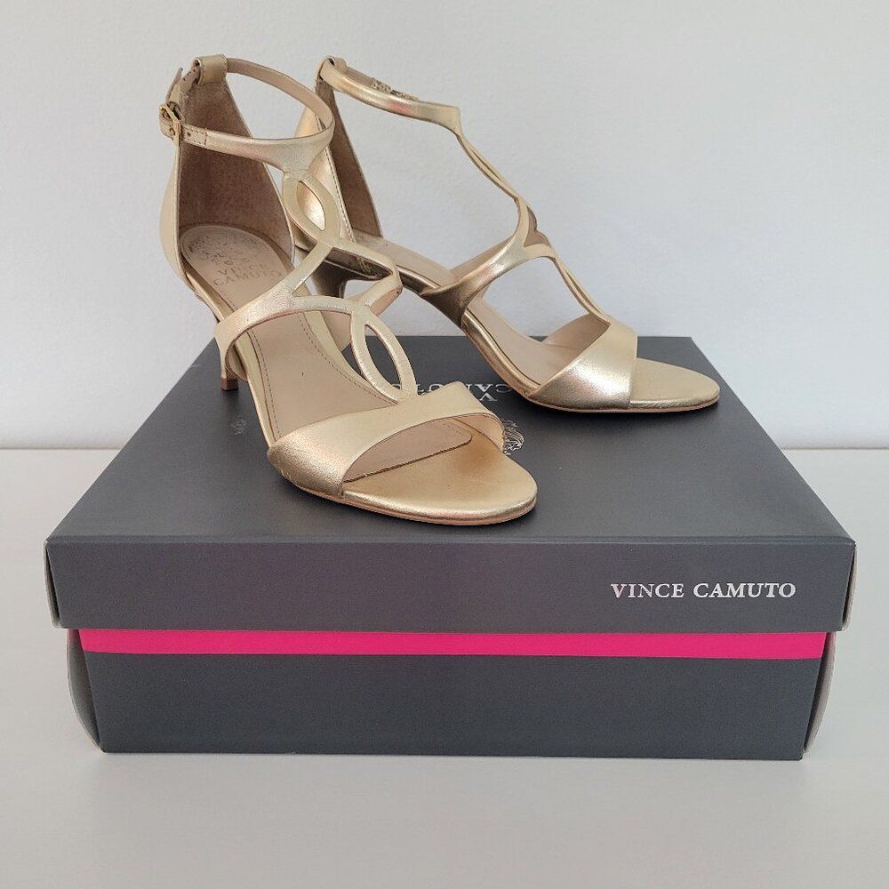 VINCE CAMUTO Mid Heel VC-PAYTO Ankle Sandals in Egyptian Gold ~ 7.5M - Picture 5 of 10